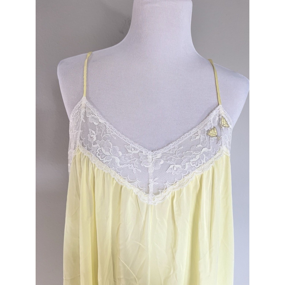 VTG Butter Yellow Nylon Slip Dress SZ M Lace Cami Top Silky Nightgown Lucie Ann